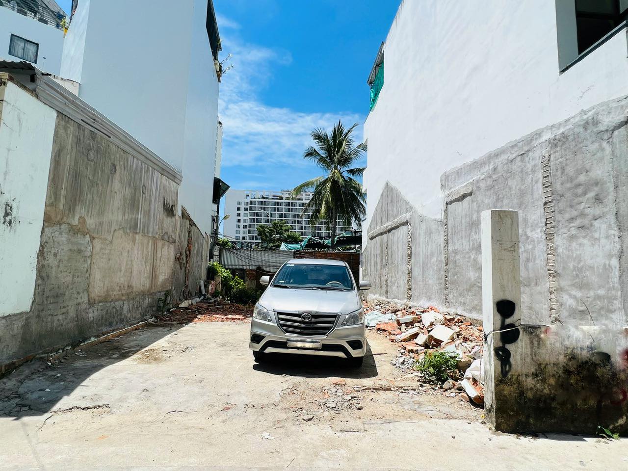 Bán đất hẻm Nguyễn Thiện Thuật, Nha Trang, gần Biển