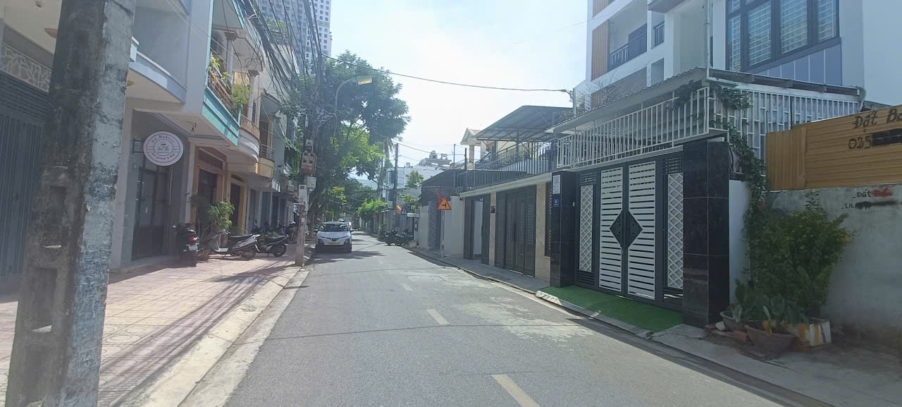 Đất mặt tiền Đường Cao Văn Bé _ vuông vắn* Gần biển Hòn Chồng 450m. Dt 52m2. Giá 7.560ty