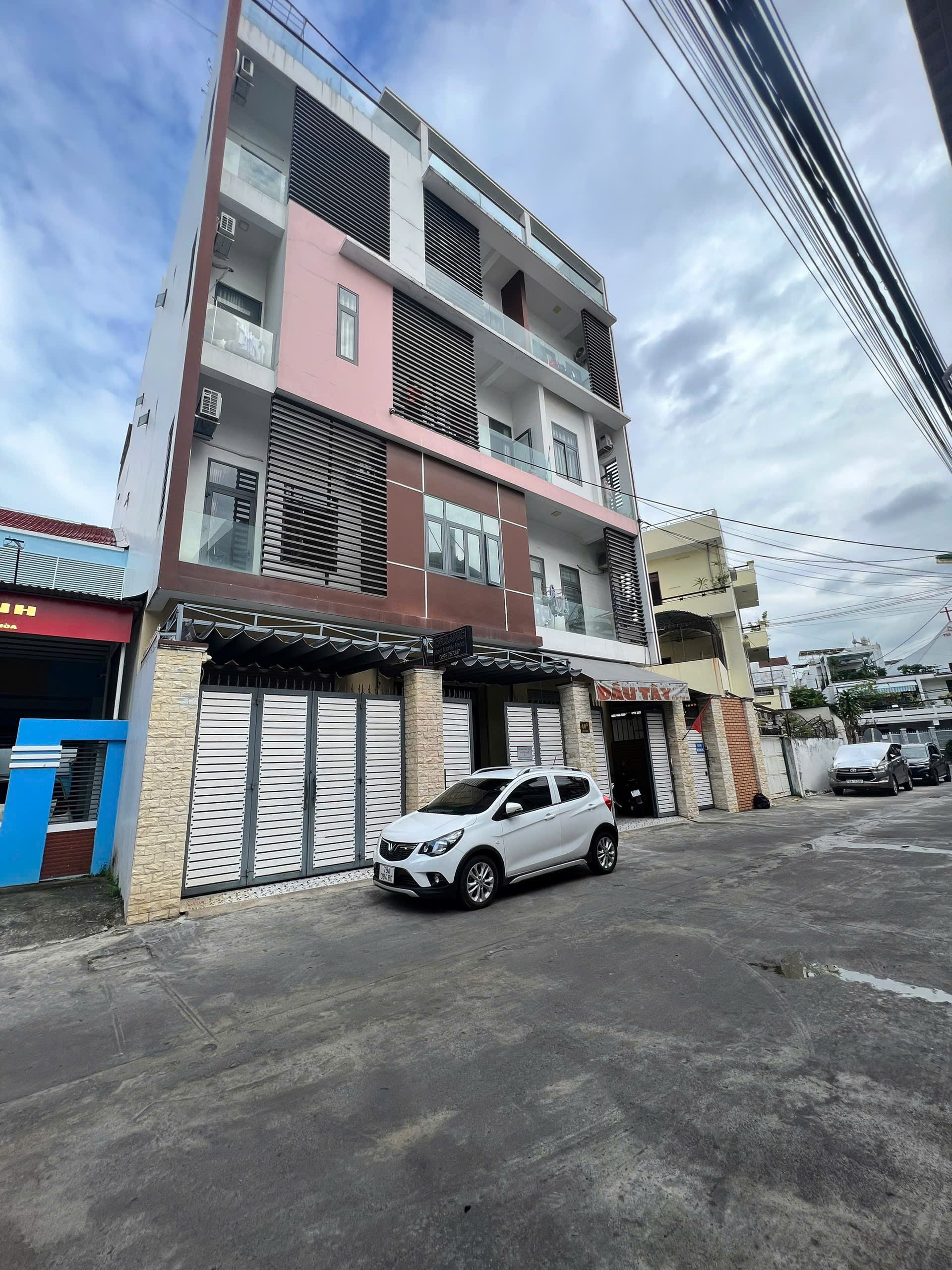 Tòa căn hộ Hoàn Kiếm giáp Cửu Long - full 32 phòng Kinh doanh bao ngon. Dt 345m2. Giá 37ty